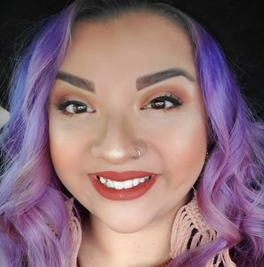 Meet your Posher, Edna